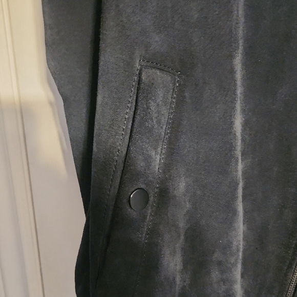 Danier Black Suede Bomber Jacket - Picture 8 of 12